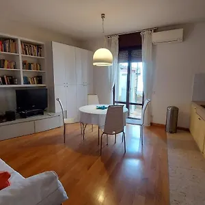 Marconi - Porta Leoni Verona