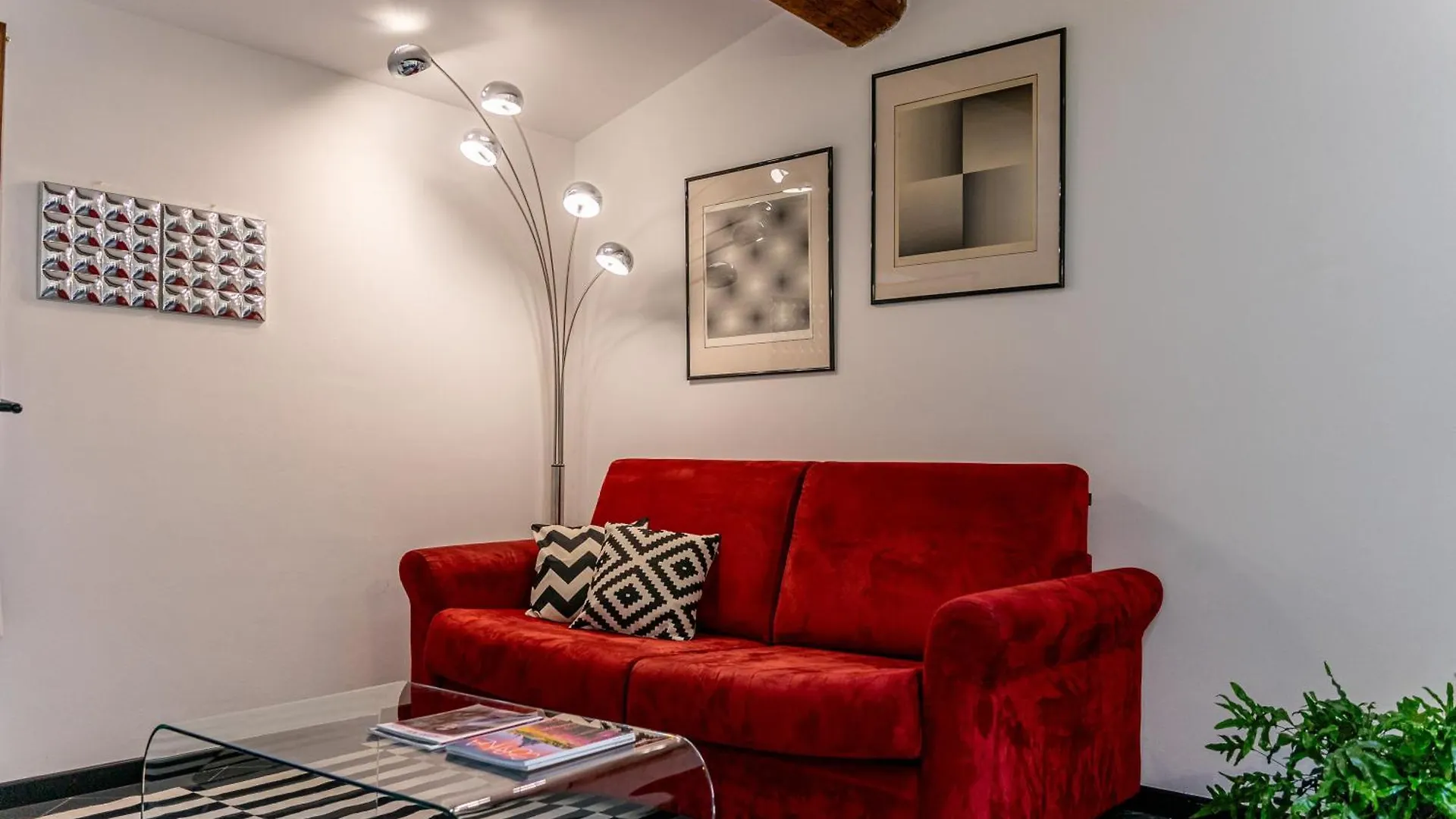 Apartment Casa Nicola In Largo Pescheria Verona Italy